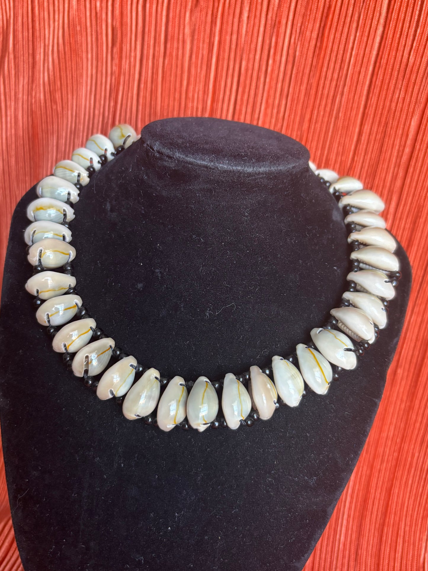 Maji Minimal Cowrie Necklace
