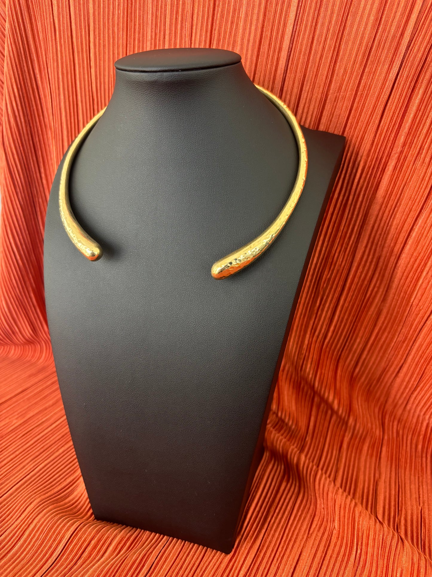 Classic Hammered Gold Choker Necklace