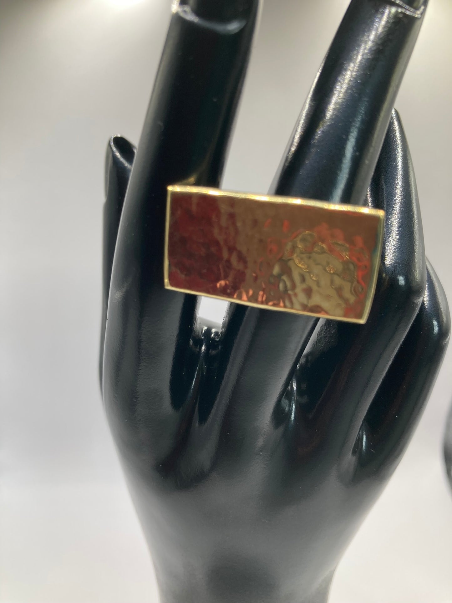 Closed Rectangle Ring