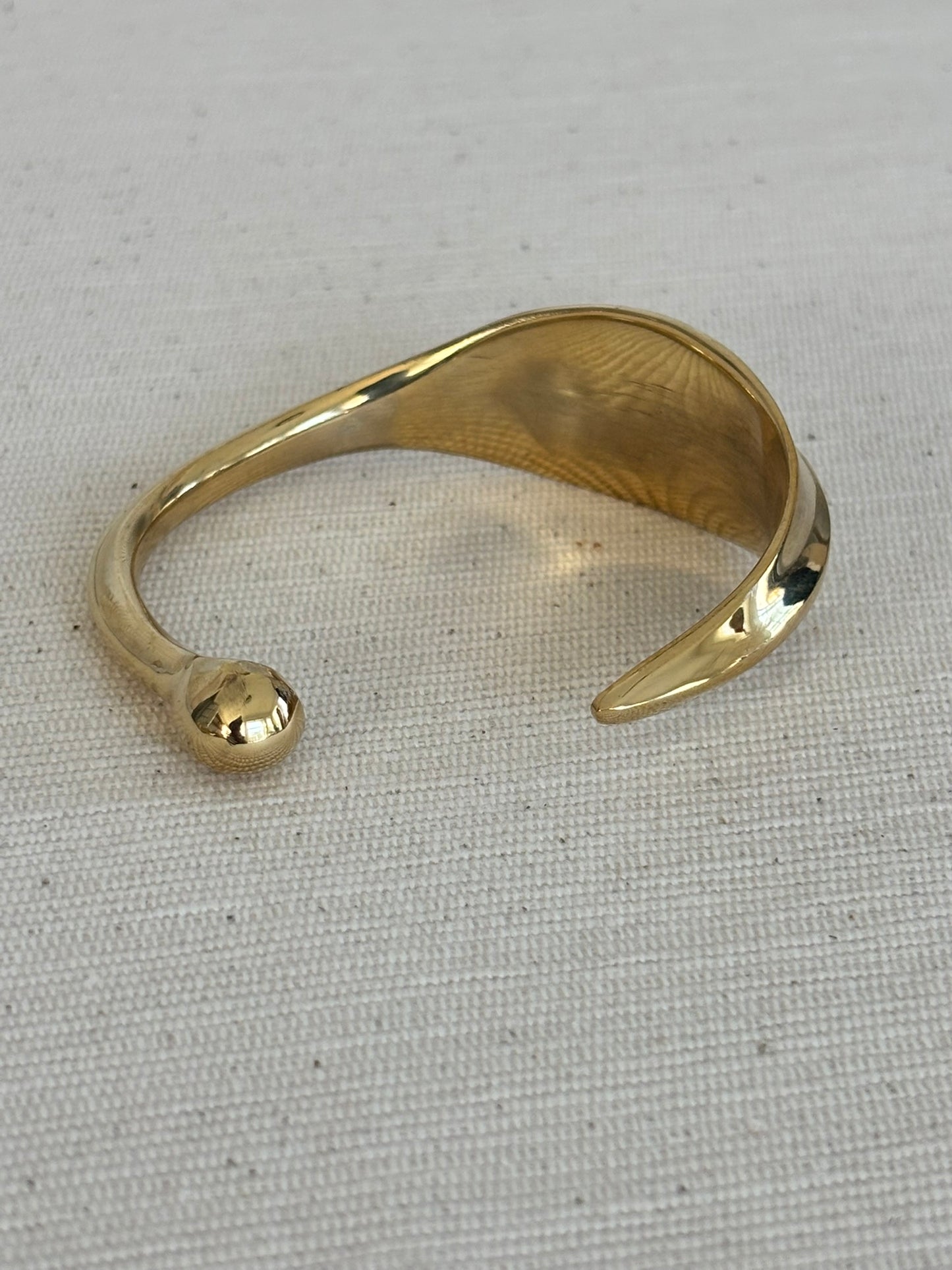 The Maji Wave Cuff