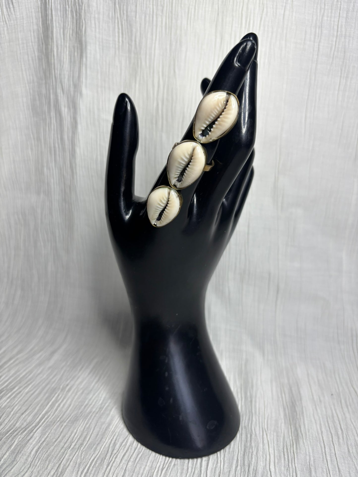 Shell Kiss Statement Ring- Vertical