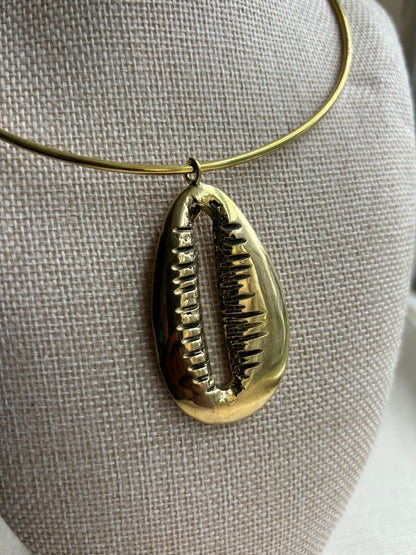 Zahabu Cowrie Choker