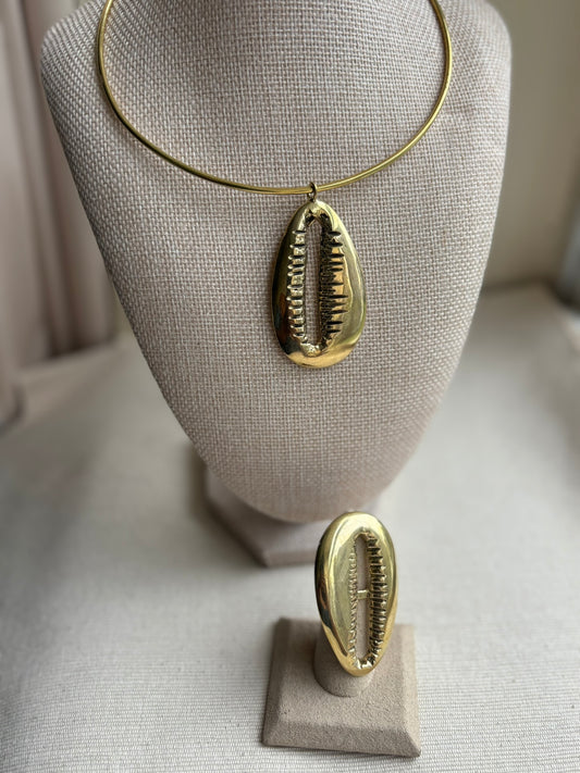 Zahabu Cowrie Choker & Ring Set