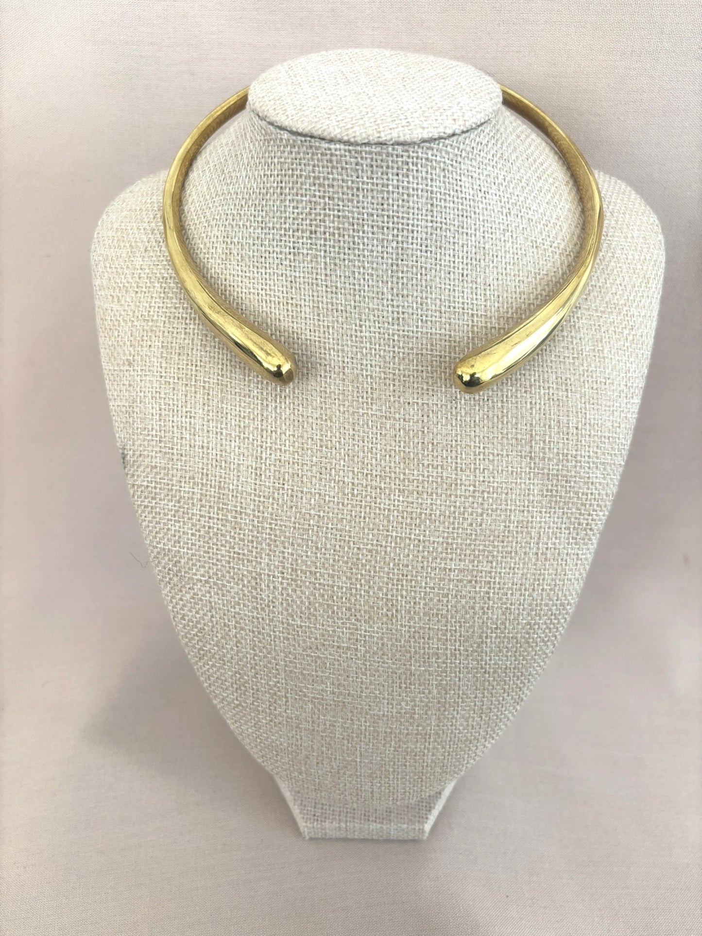 Classic Smooth Gold Choker Necklace
