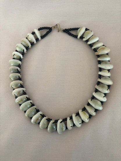 Maji Minimal Cowrie Necklace