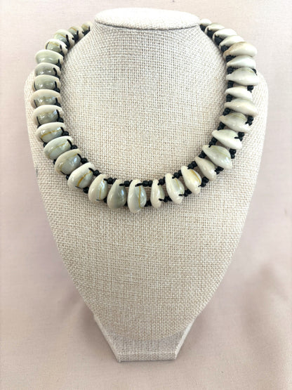 Maji Minimal Cowrie Necklace