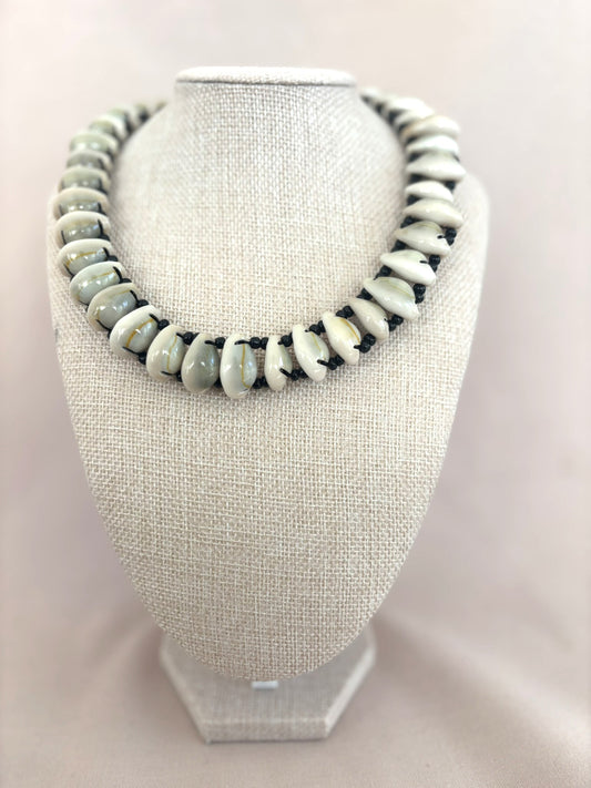 Maji Minimal Cowrie Necklace