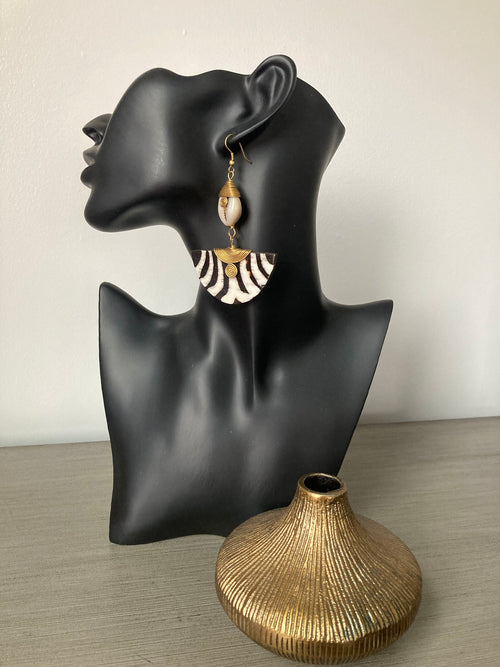 Serene Spiral Zebra Earrings
