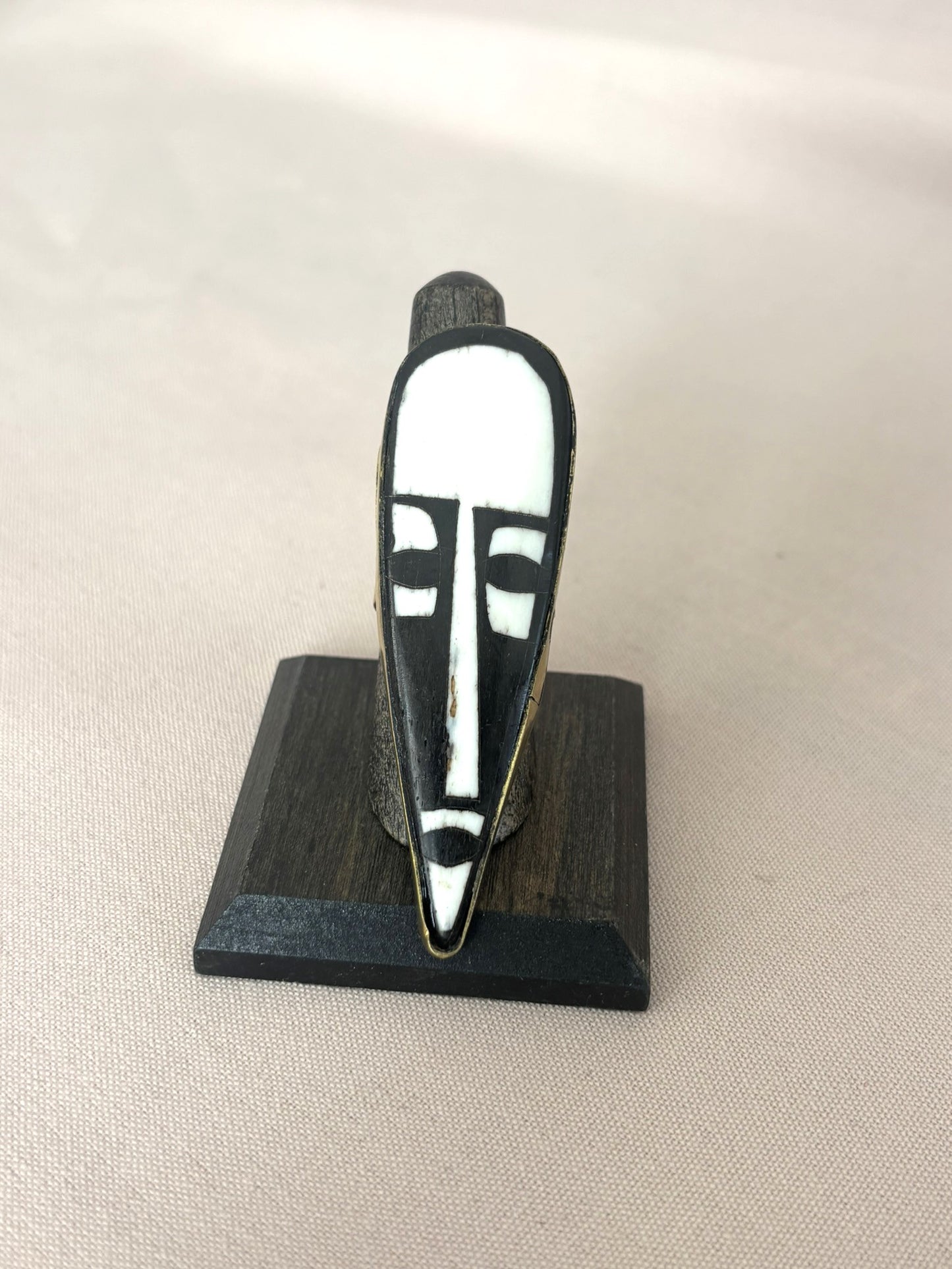 Bone Mask Statement Vertical Ring