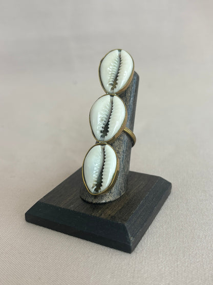 Shell Kiss Statement Ring- Vertical