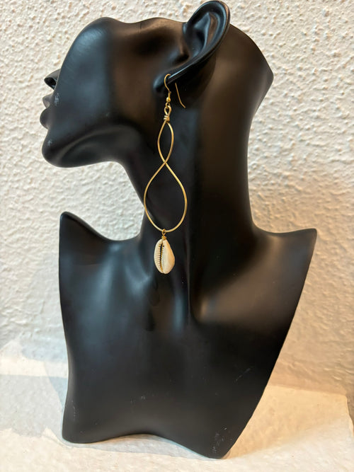 Kamoja Shell Earrings