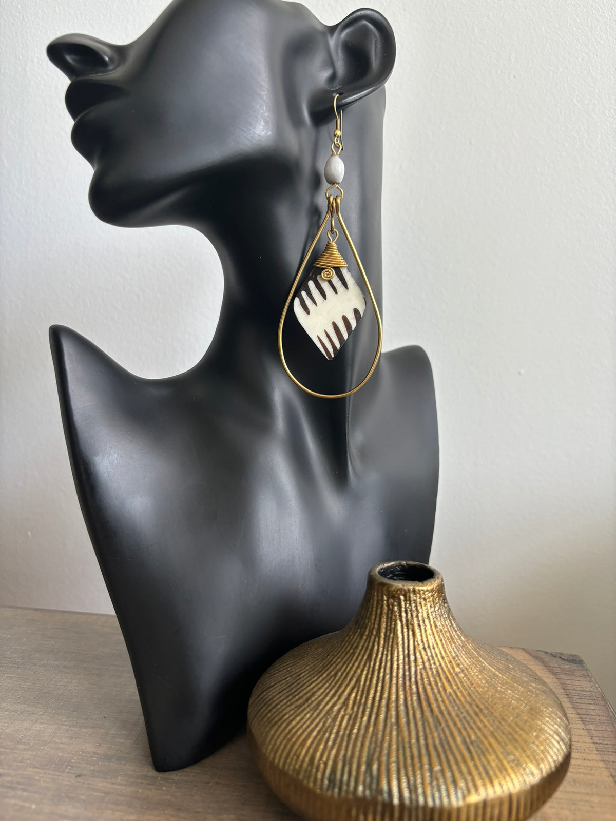 Pundamilia Earrings