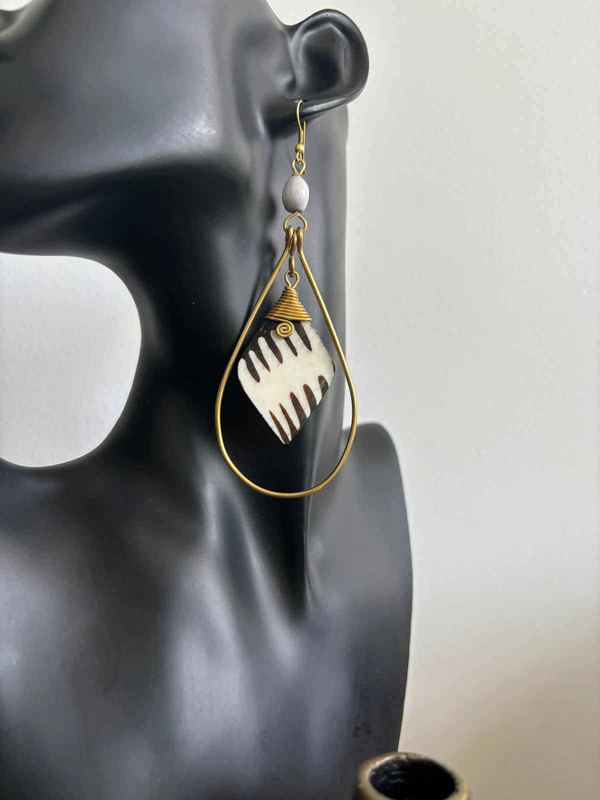 Pundamilia Earrings