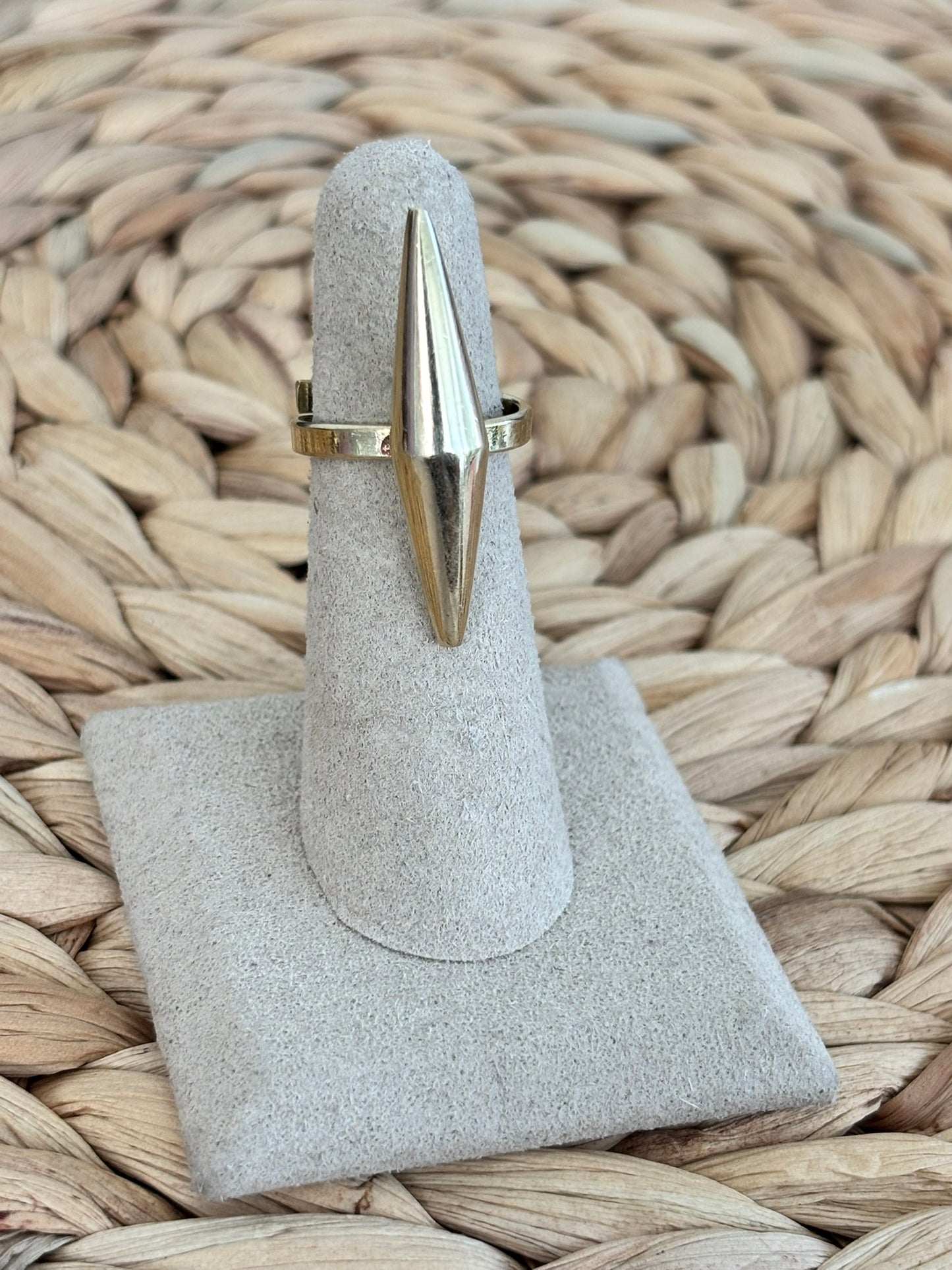 Neema Minimal Brass Ring