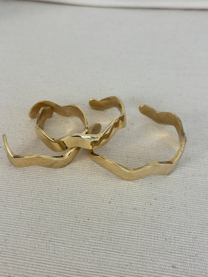 Open Wavy Unisex Brass Bracelet
