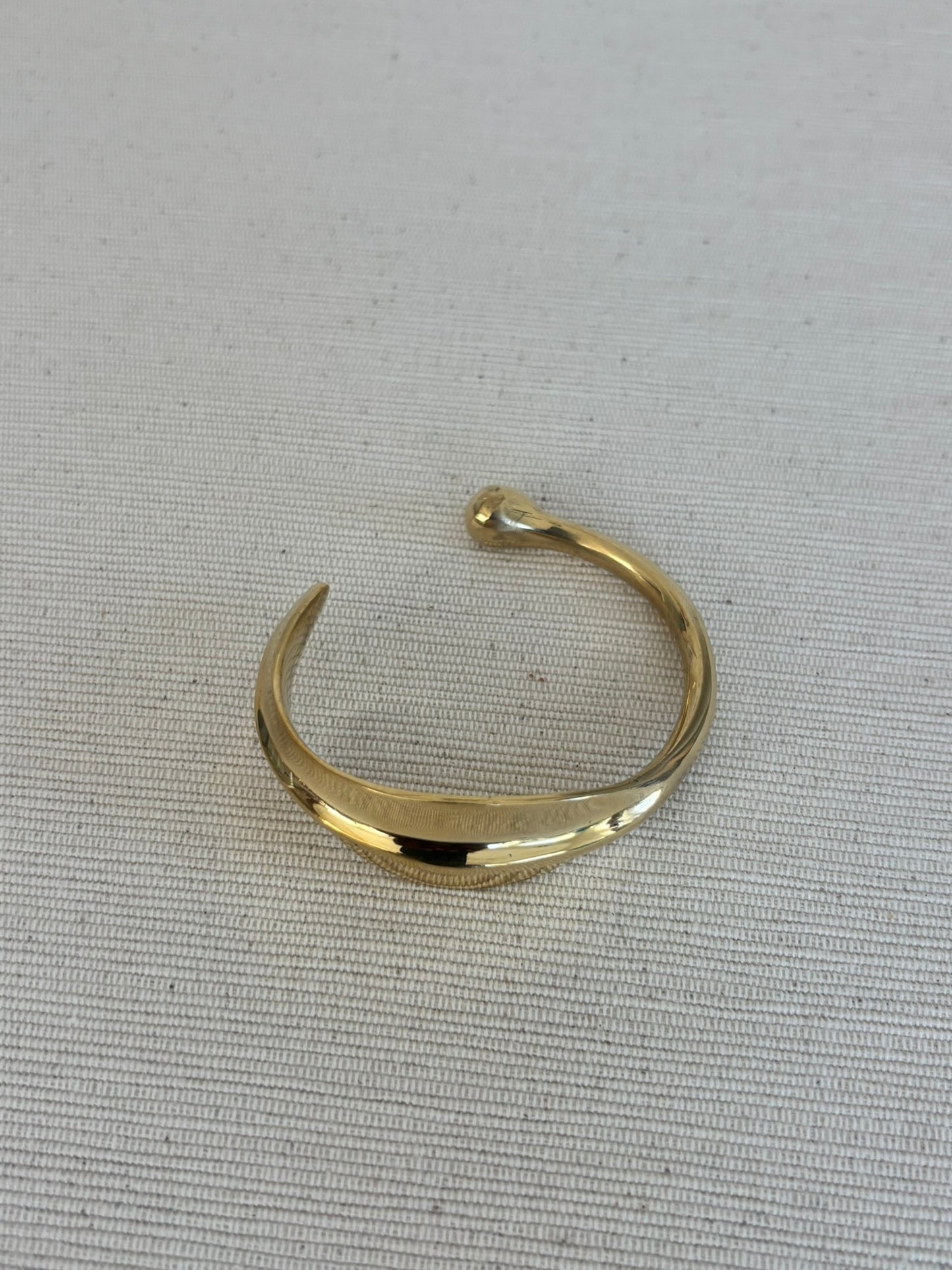 The Maji Wave Cuff