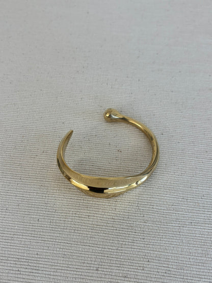 The Maji Wave Cuff