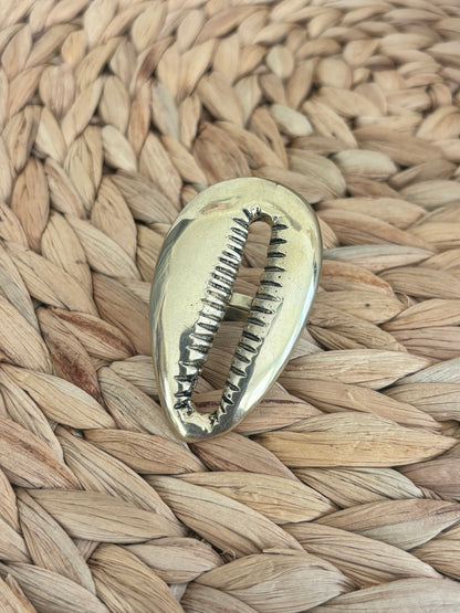 Zahabu Shell Ring
