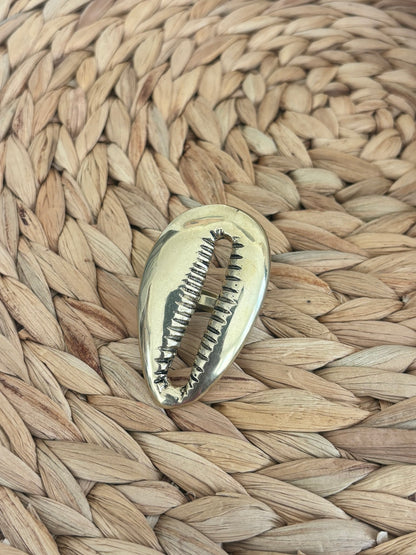 Zahabu Shell Ring