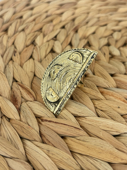 Ngao Statement Ring