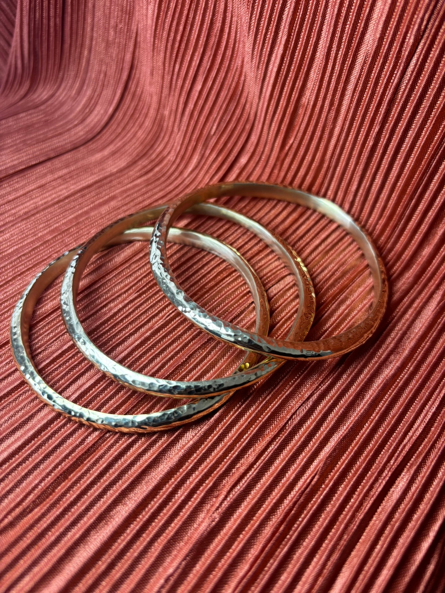 Hammered Wavy Round Brass Bracelet