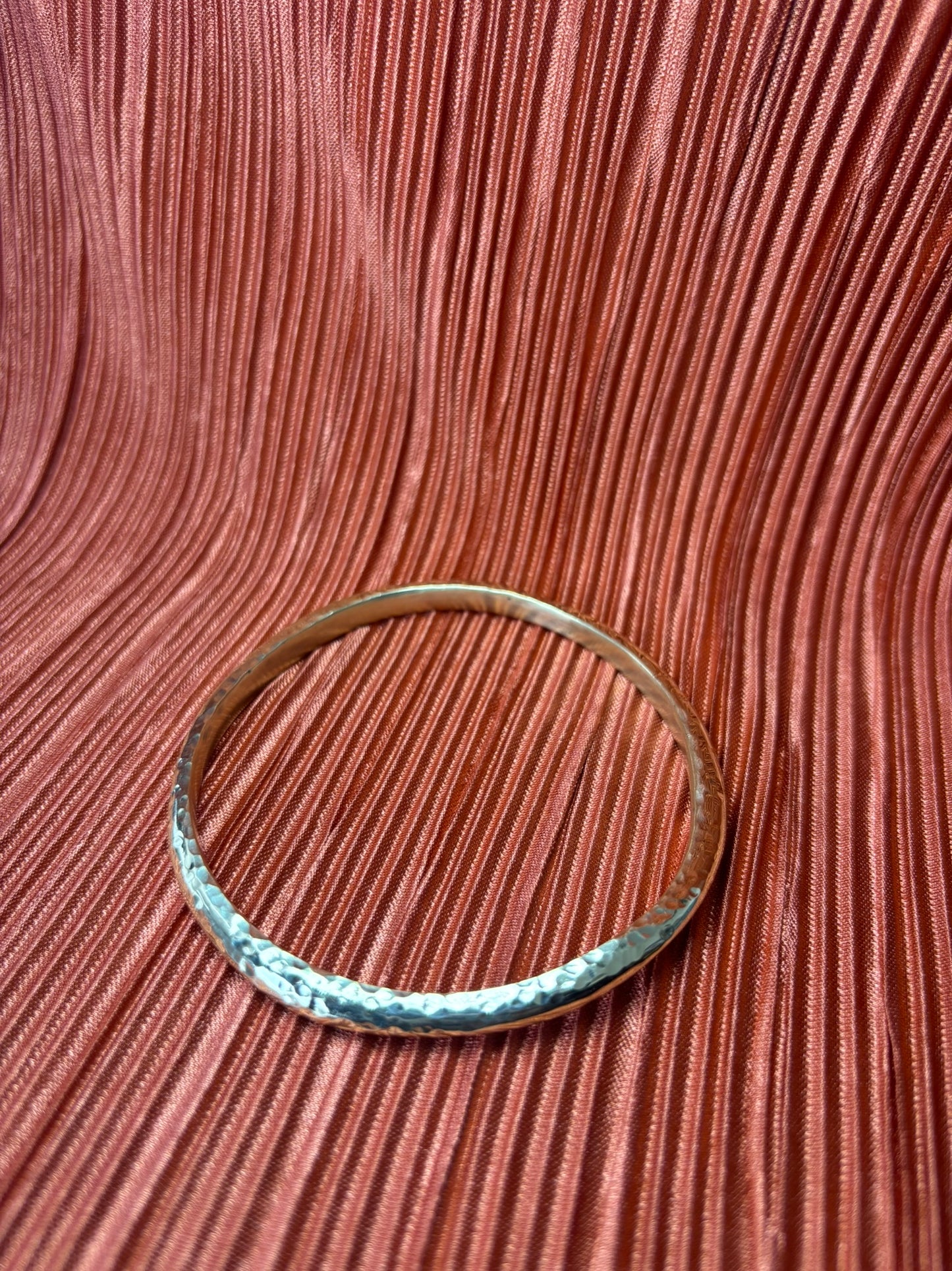 Hammered Wavy Round Brass Bracelet