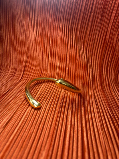 Inifinity Smooth Brass Bracelet