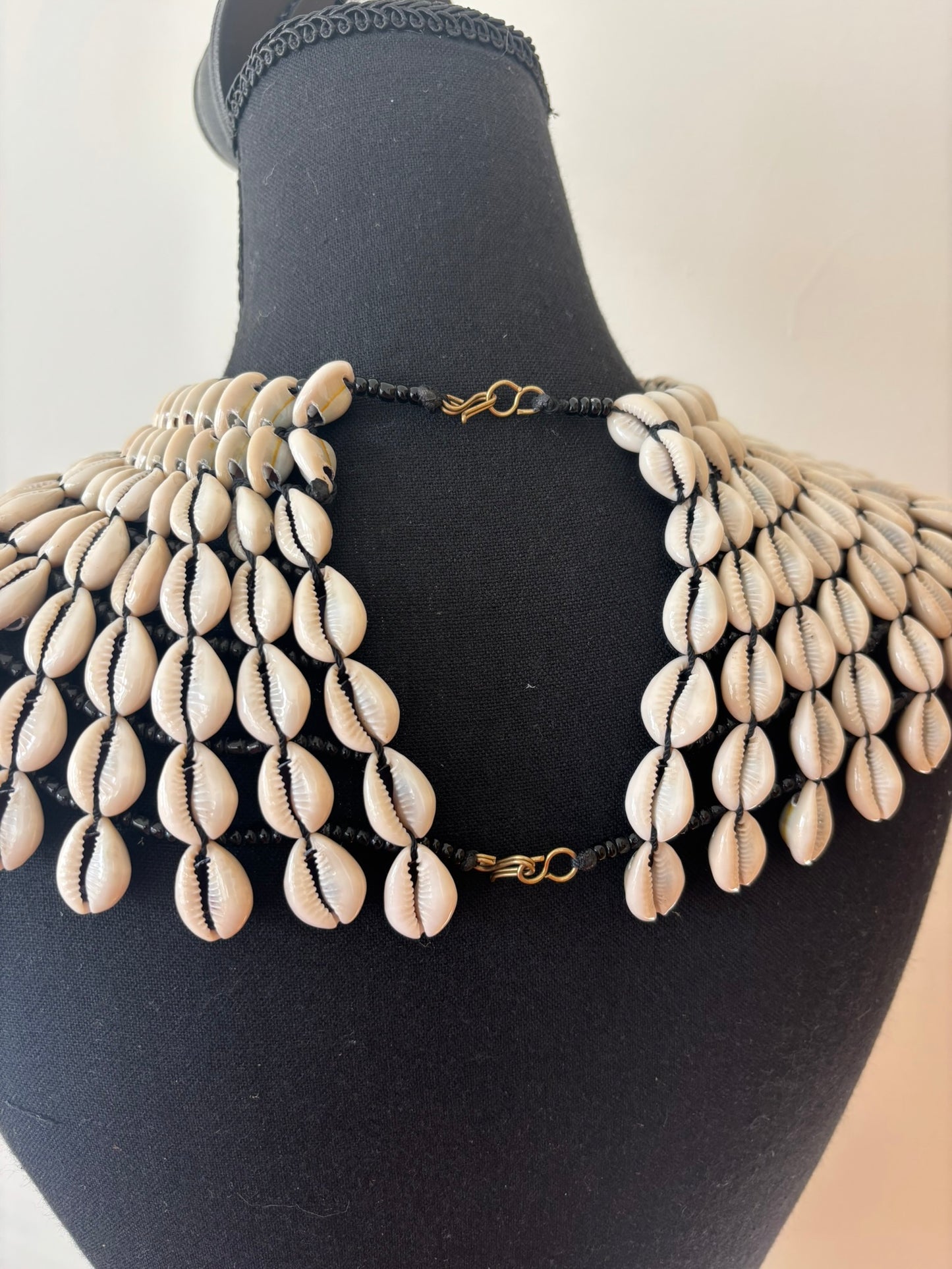 Mrembo Royal Cowrie Cape