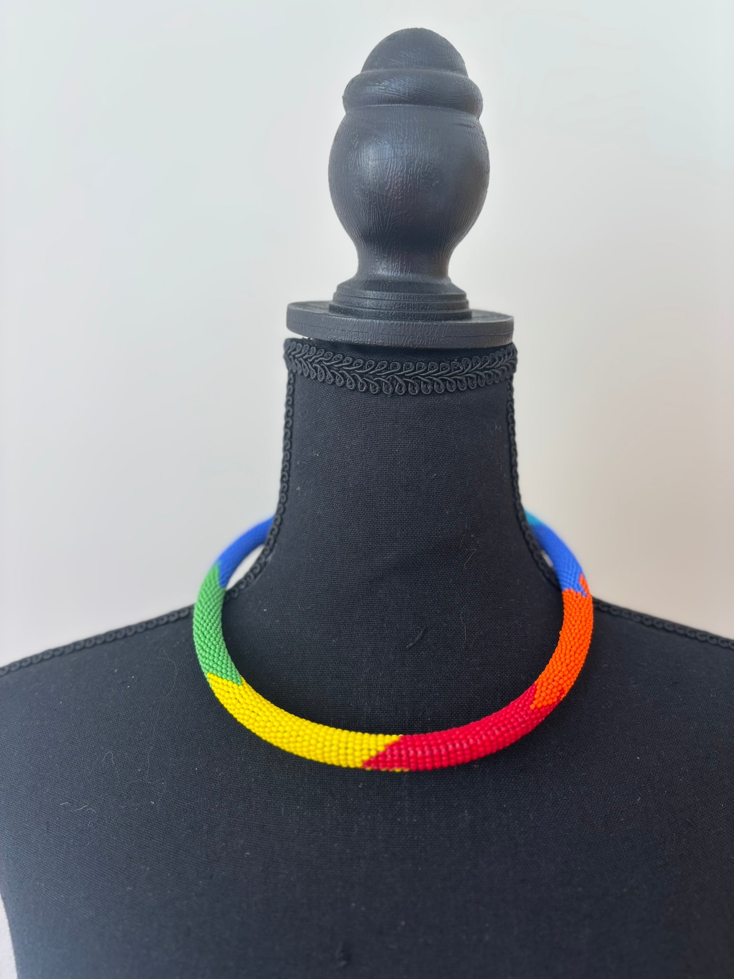 The Rainbow Essence Chocker