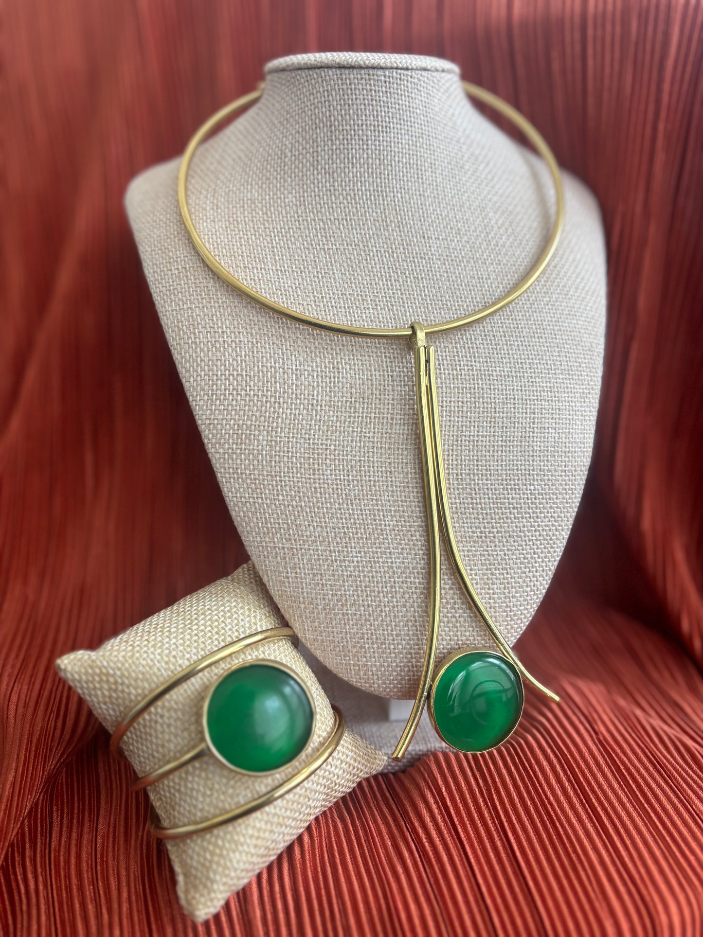Green Necklace and Matching Bracelet