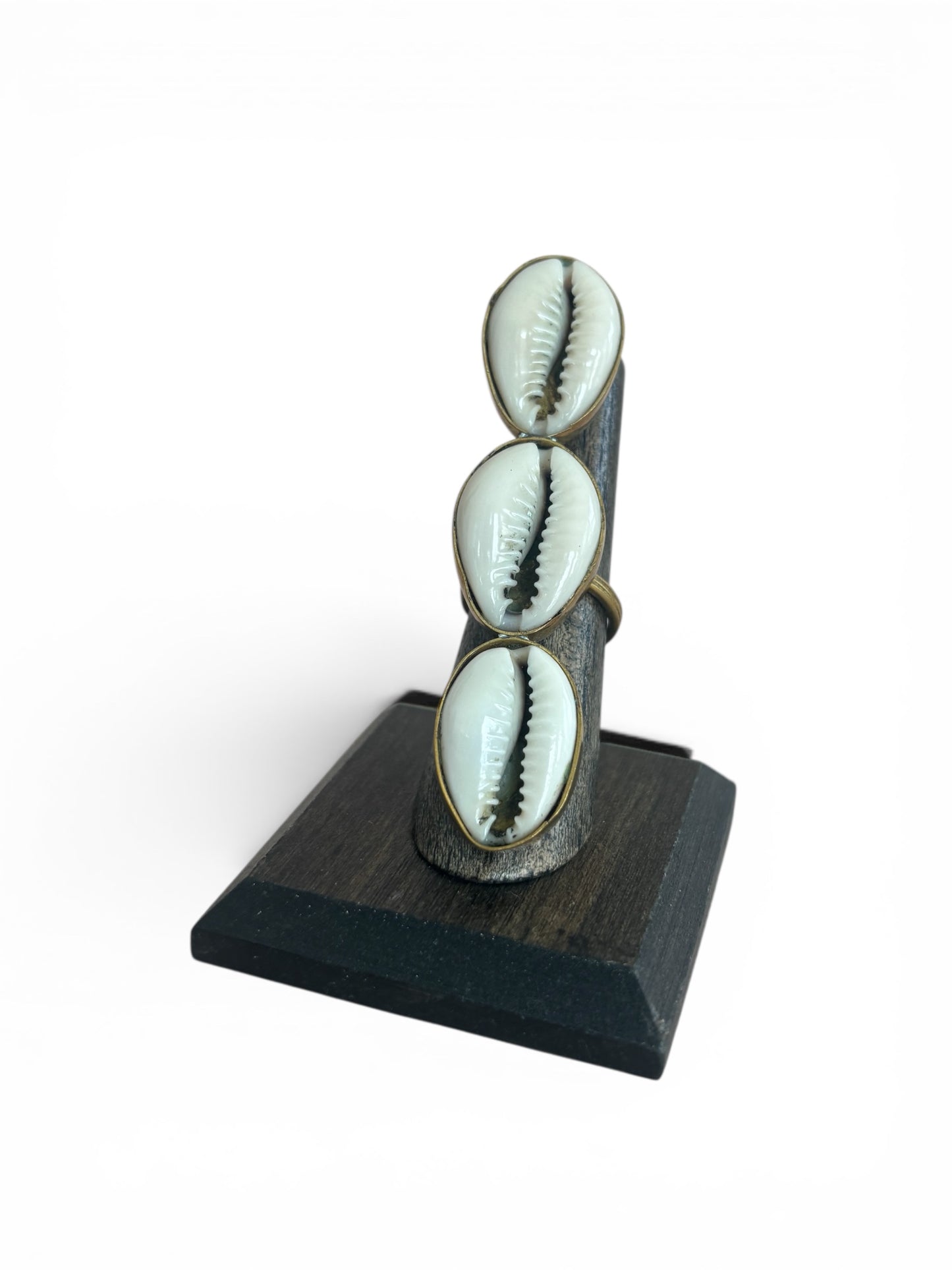 Shell Kiss Statement Ring- Vertical