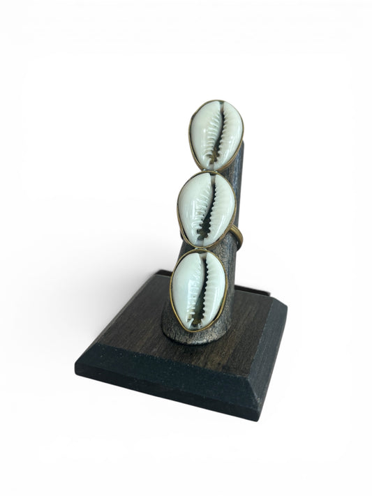 Shell Kiss Statement Ring- Vertical