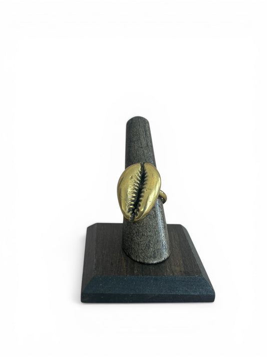 Single Shell Brass Ring