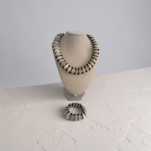The Single Cowrie Bracelet and Necklace Set