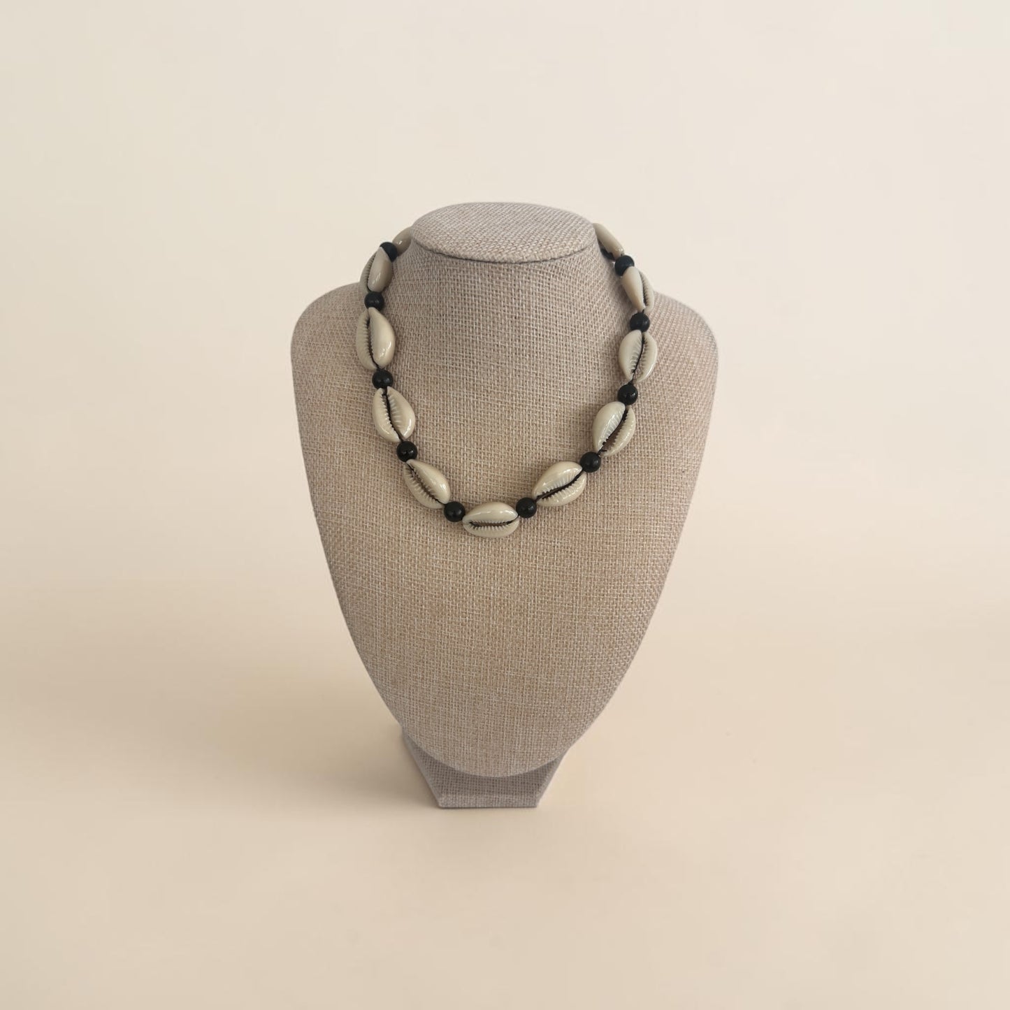 Adjustable Minimal Cowrie Shell Chocker